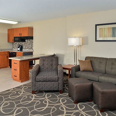 Mainstay Suites Fargo - I-94 Medical Center المظهر الخارجي الصورة